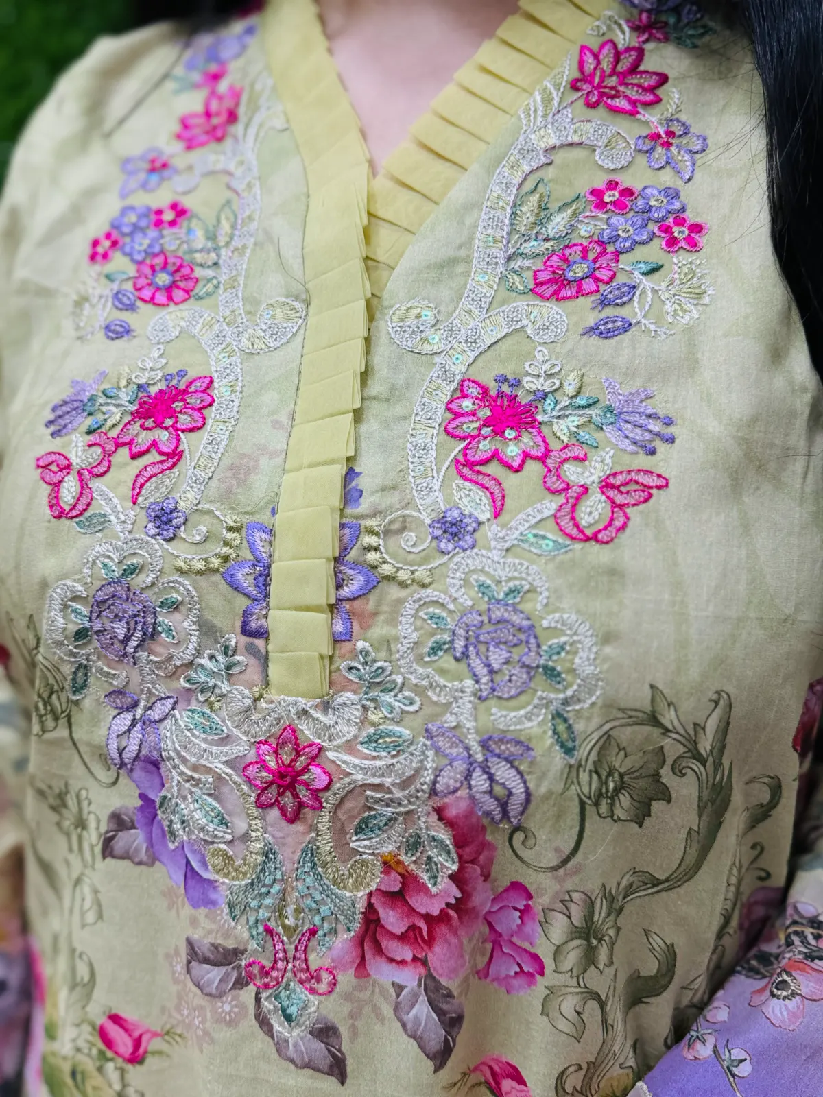 3 pc Embroidery Lawn Fabric 3