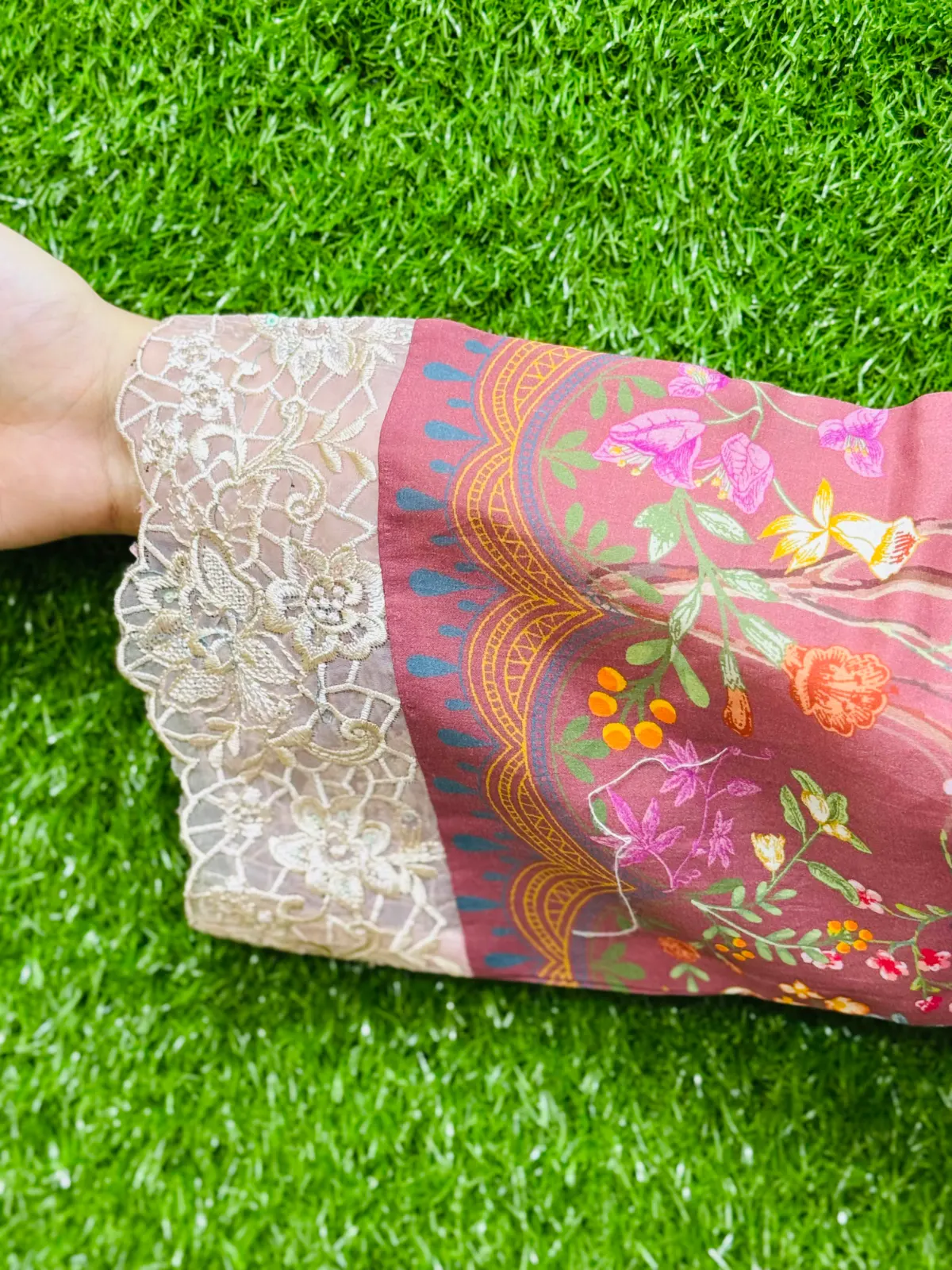 3 pc Embroidery Lawn Fabric 4