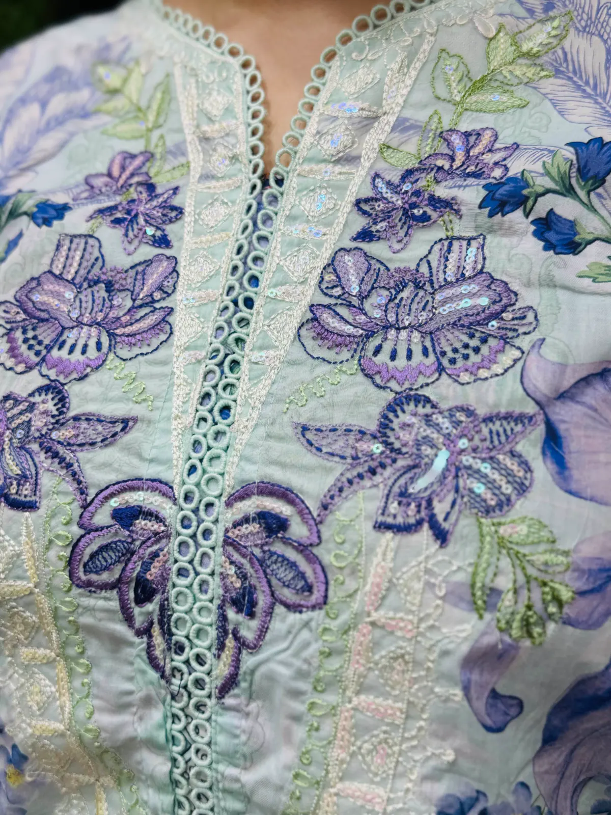 3 pc Embroidery Lawn Fabric 2