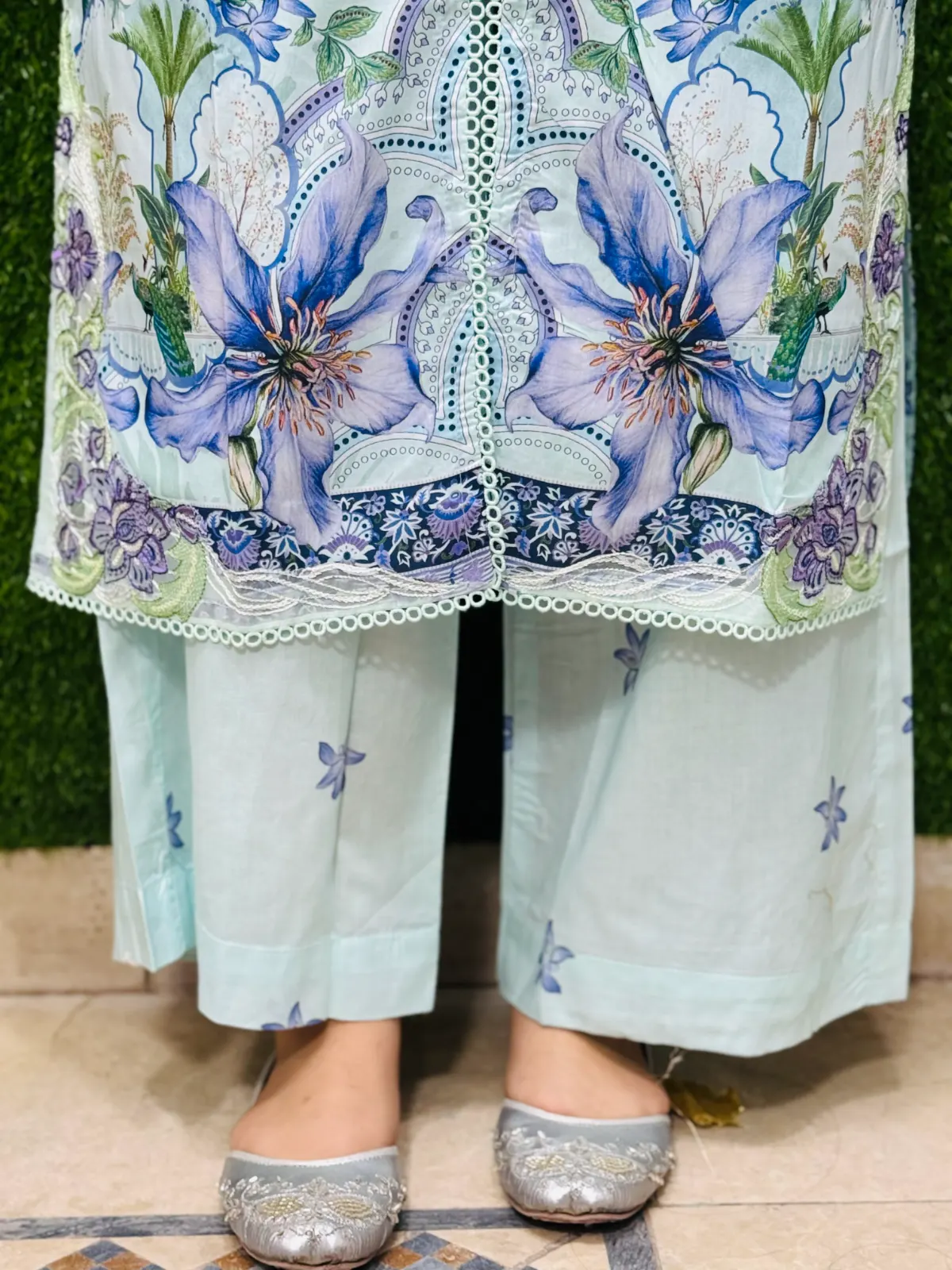 3 pc Embroidery Lawn Fabric 4