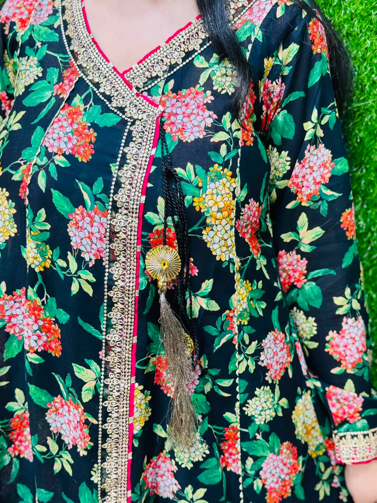 3 pc Embroidery Lawn Fabric 2