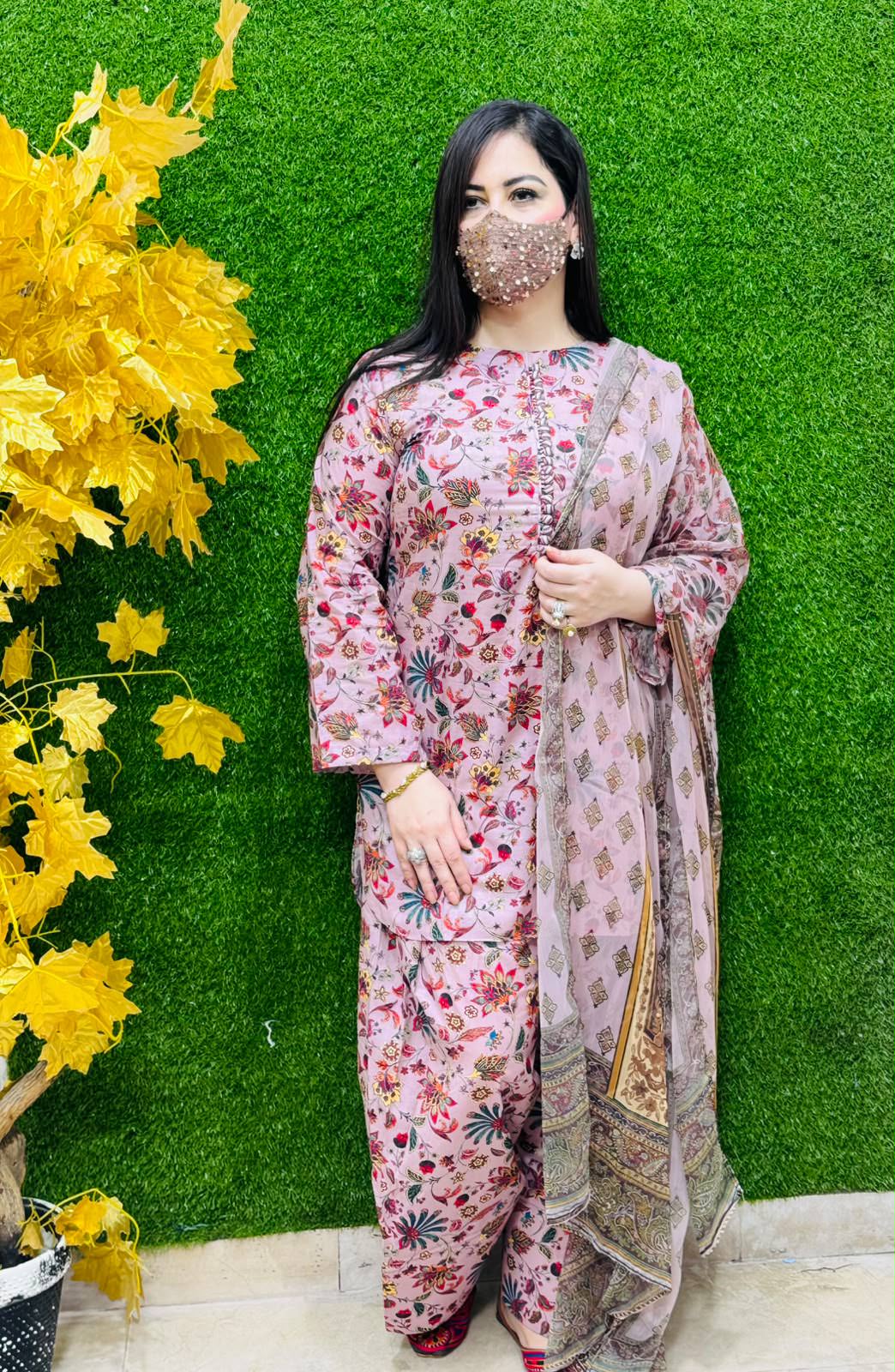 3 pc Printed Lawn Fabric 3