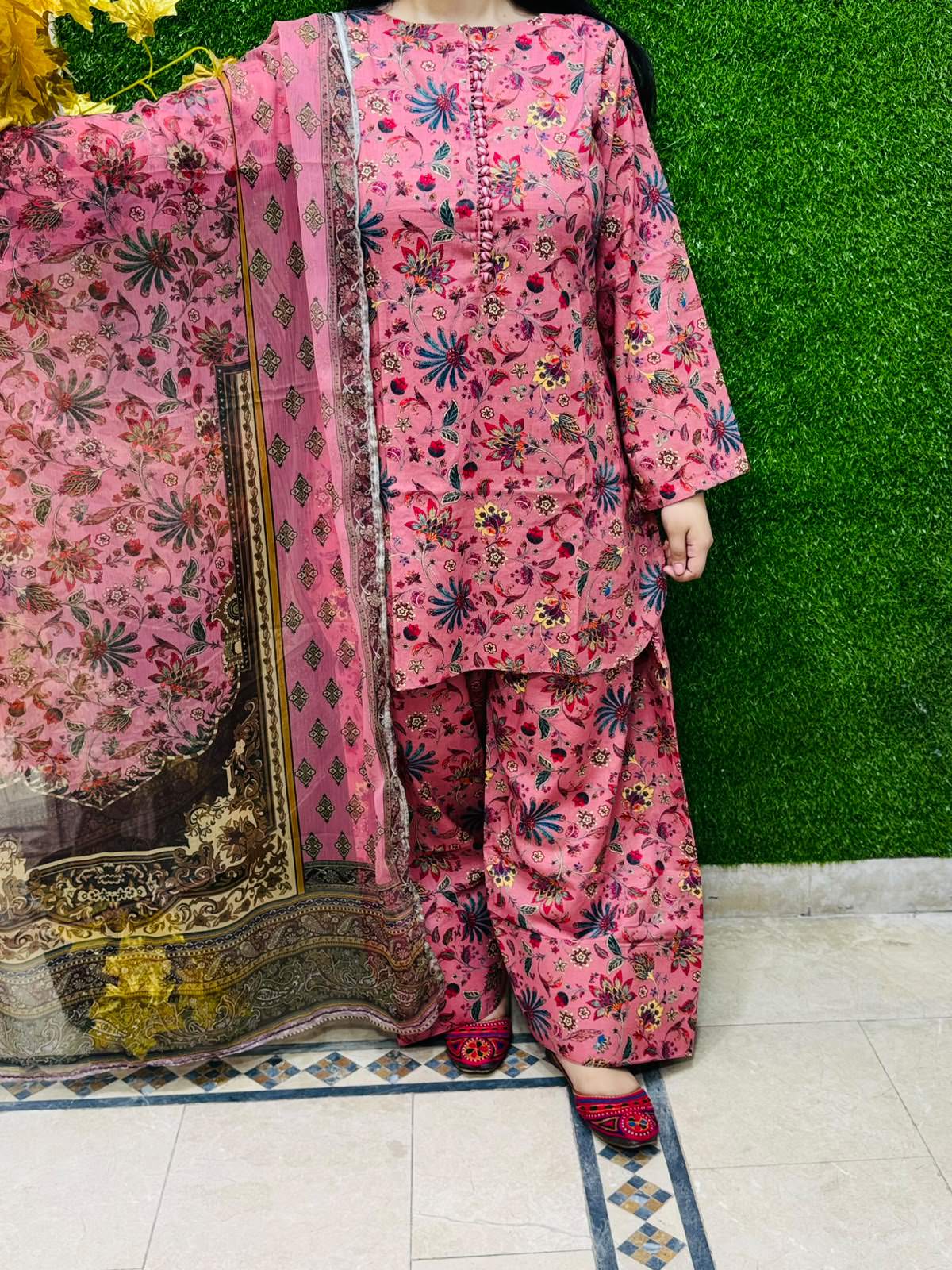 3 pc Printed Lawn Fabric
