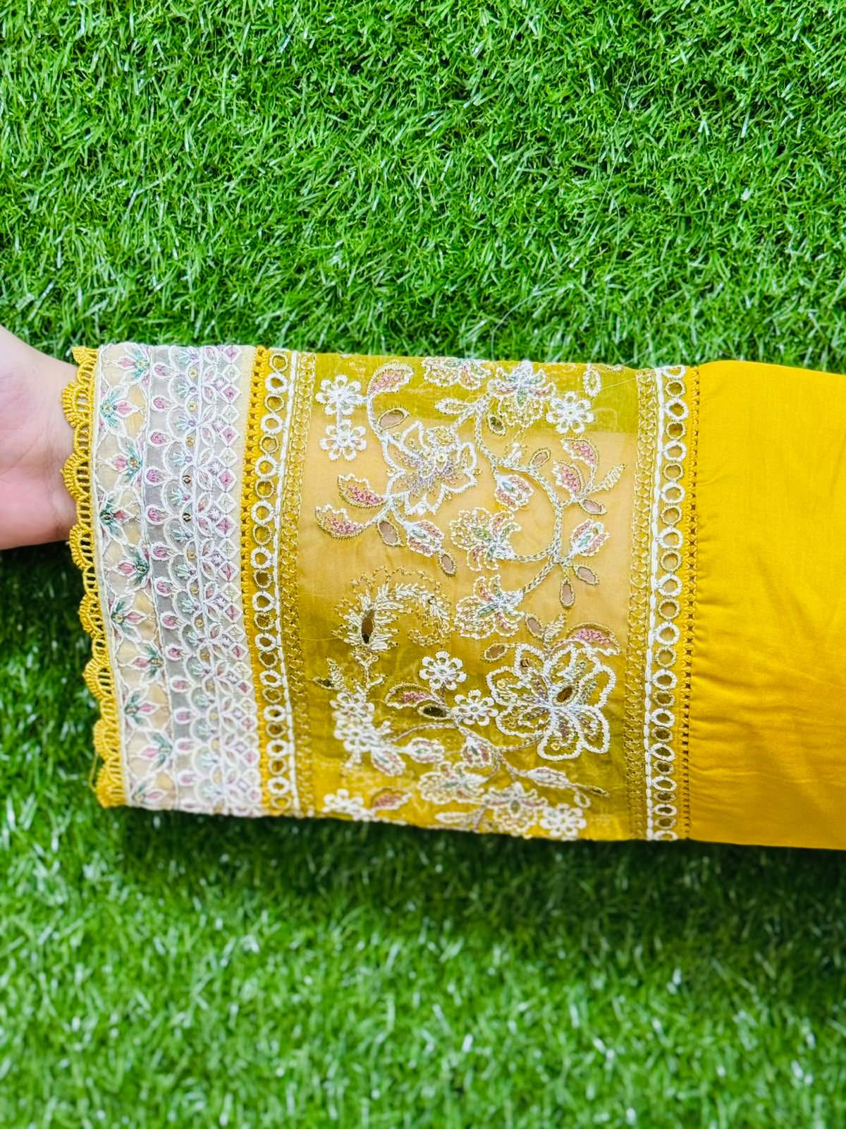3 pc Embroidery Lawn Fabric 3