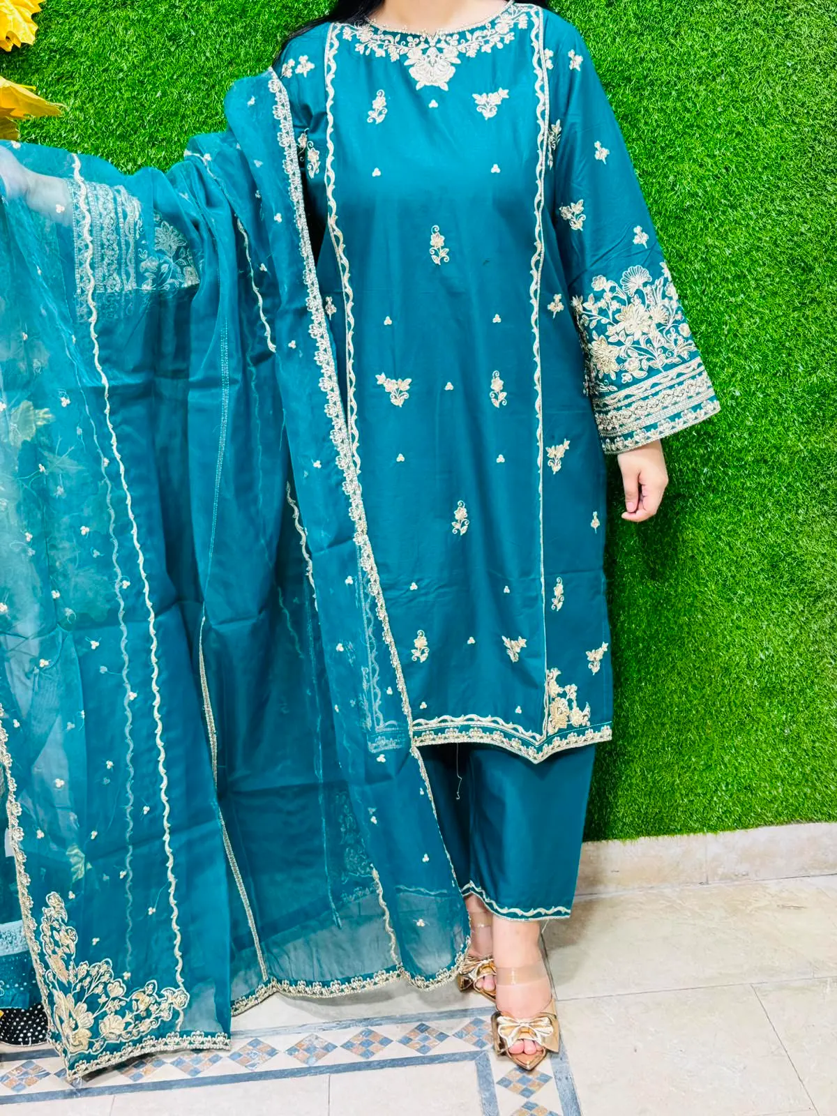 3 pc Embroidery Lawn Fabric
