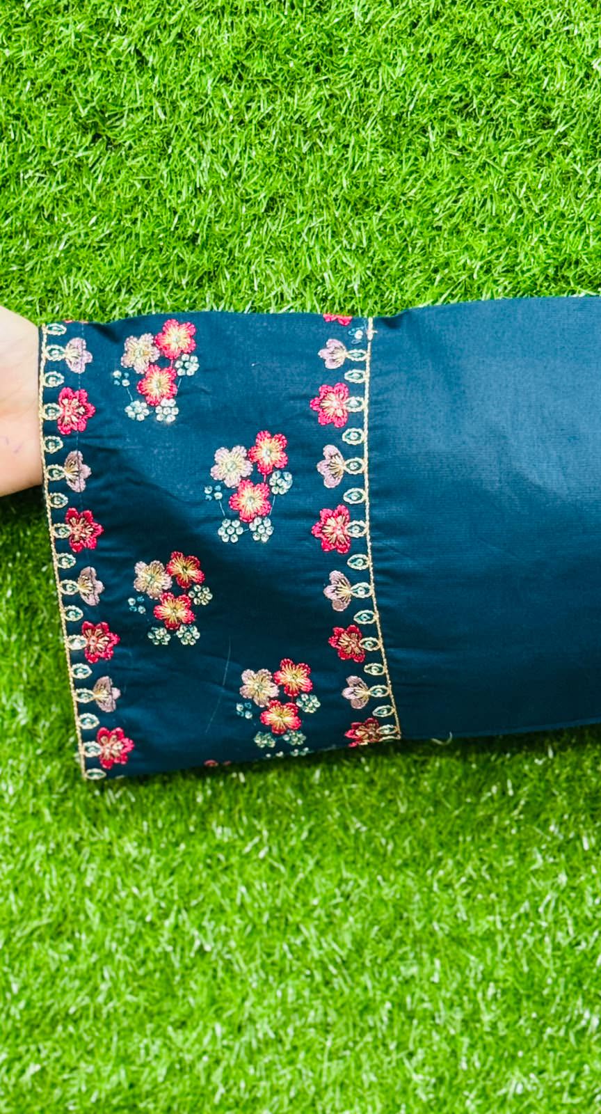 3 pc Embroidery Lawn Fabric 2