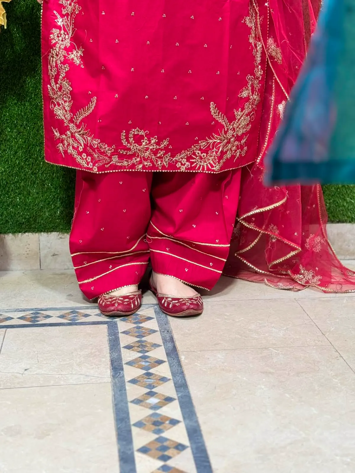 3 pc Embroidery Lawn Fabric 2