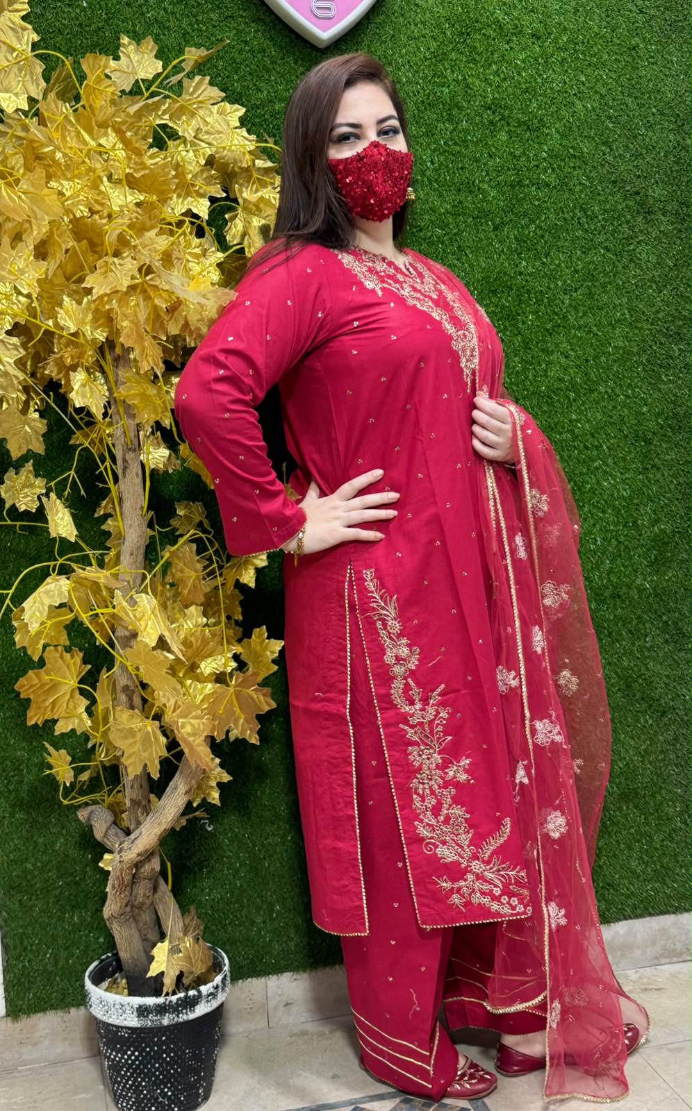 3 pc Embroidery Lawn Fabric 3