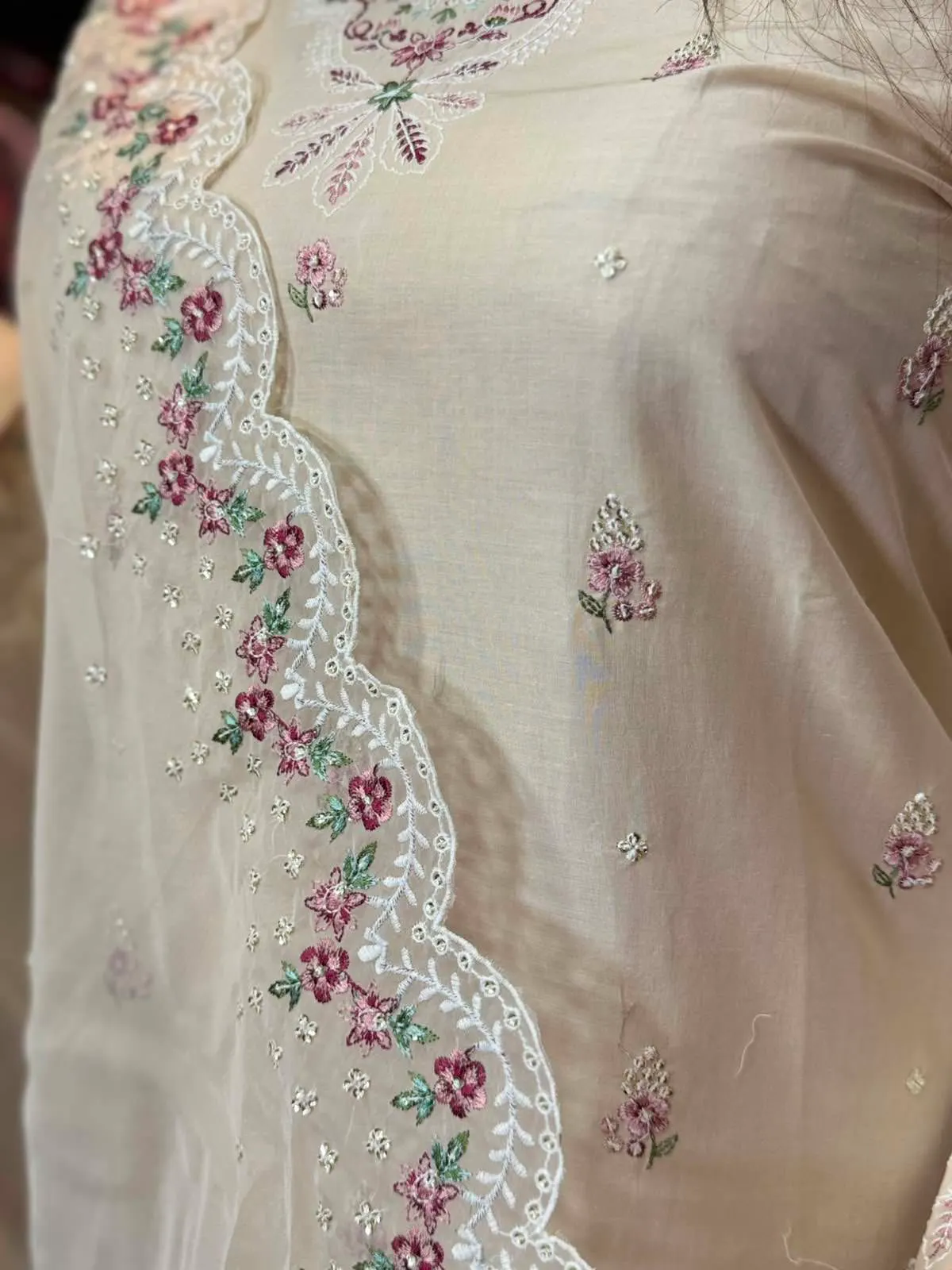 3 pc Embroidery Lawn Fabric 2
