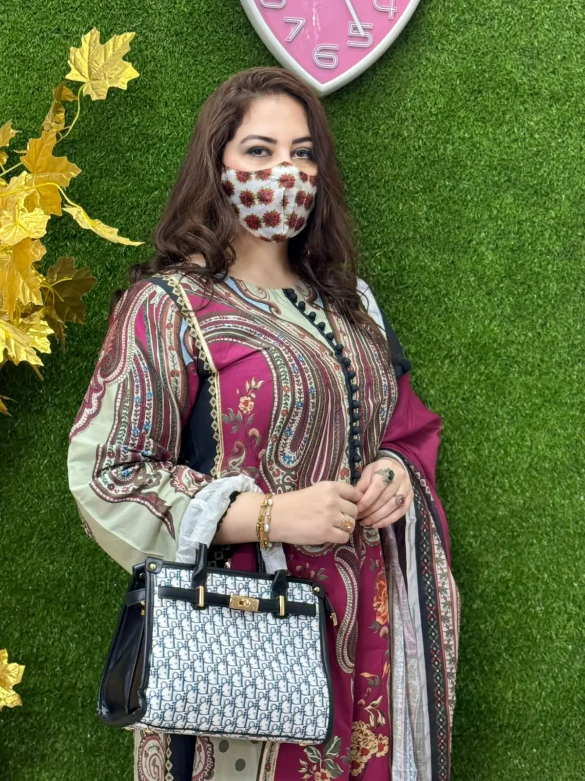 3 pc Embroidery Lawn Fabric 3